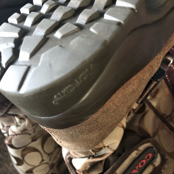 Coach boots 👢 - Picture 7 of 7